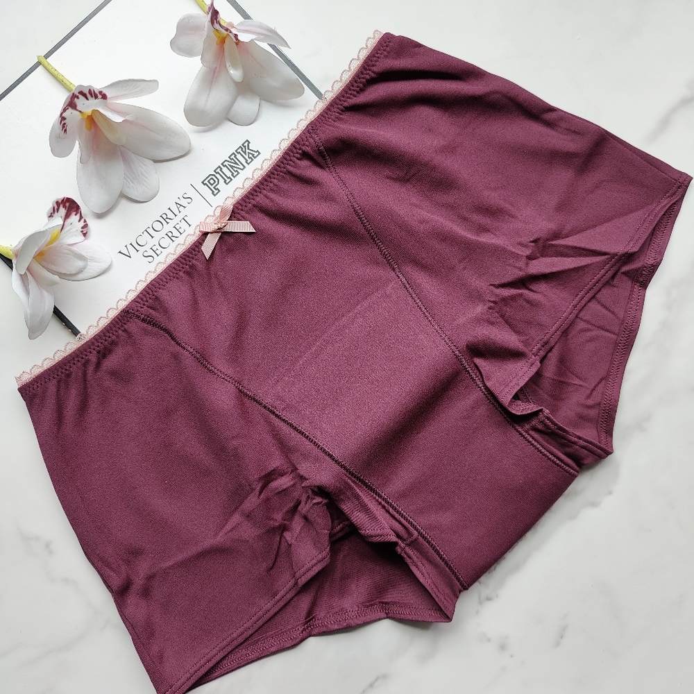 NWT VICTORIA'S SECRET BODY BY VICTORIA SMOOTH PERIOD BOYSHORT PANTY IN KIR LARGE